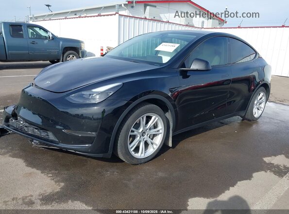 7SAYGAEE5NF543820 2022 TESLA MODEL Y Черный Передняя левая четверть