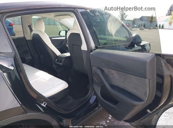 7SAYGAEE5NF543820 2022 TESLA MODEL Y Черный Вид наклейки с VIN-кодом