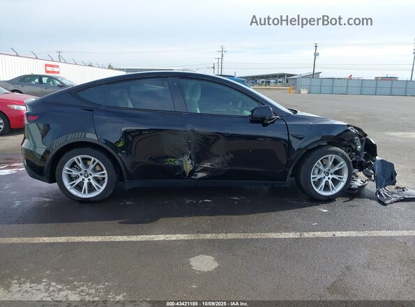 7SAYGAEE5NF543820 2022 TESLA MODEL Y Черный Панорамный вид салона 360°