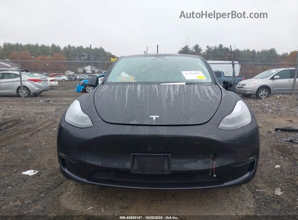 7SAYGAEE5SF263181 2025 TESLA MODEL Y Black Vista del salpicadero