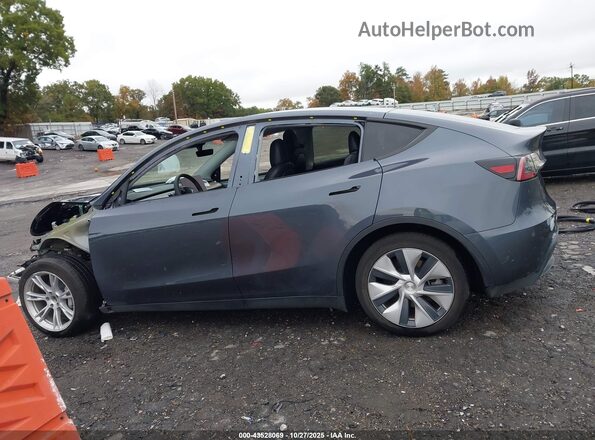 7SAYGAEE6PF600769 2023 TESLA MODEL Y Gray 