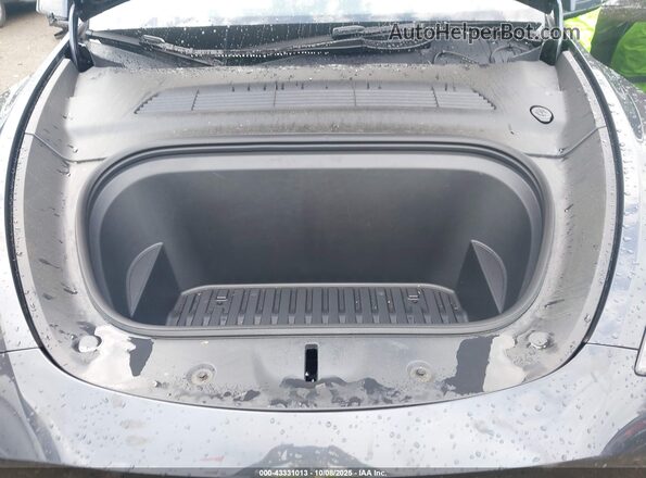 7SAYGAEE7RF076826 2024 TESLA MODEL Y Gray Widok z tyłu