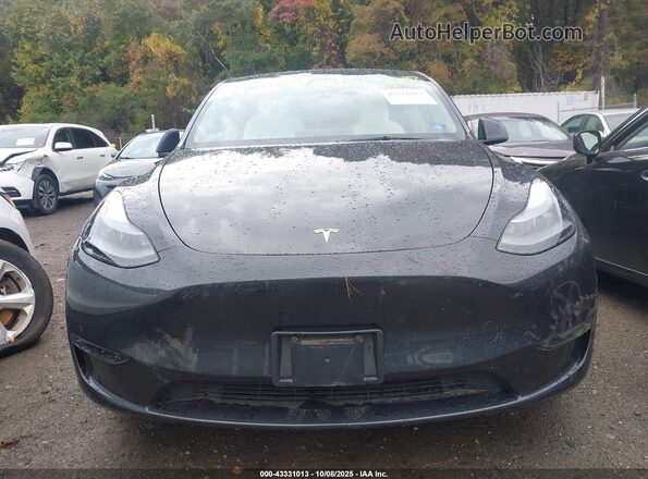7SAYGAEE7RF076826 2024 TESLA MODEL Y Gray Widok zestawu wskaźników
