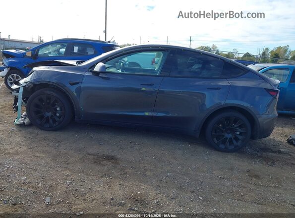 7SAYGAEE8NF316654 2022 TESLA MODEL Y Gray 