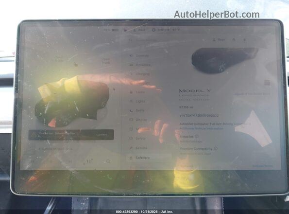 7SAYGAEEXRF060832 2024 TESLA MODEL Y Black Widok tylnych siedzeń