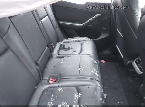 7SAYGAEEXRF060832 2024 TESLA MODEL Y Black Widok naklejki z numerem VIN