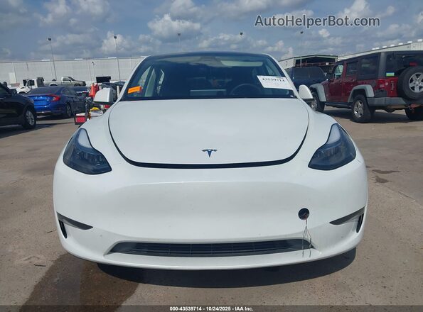 7SAYGDED2RF170346 2024 TESLA MODEL Y White წინა პანელის ხედი