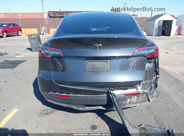 7SAYGDED2RF182142 2024 TESLA MODEL Y Black 