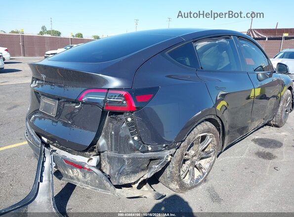 7SAYGDED2RF182142 2024 TESLA MODEL Y Black Rear right