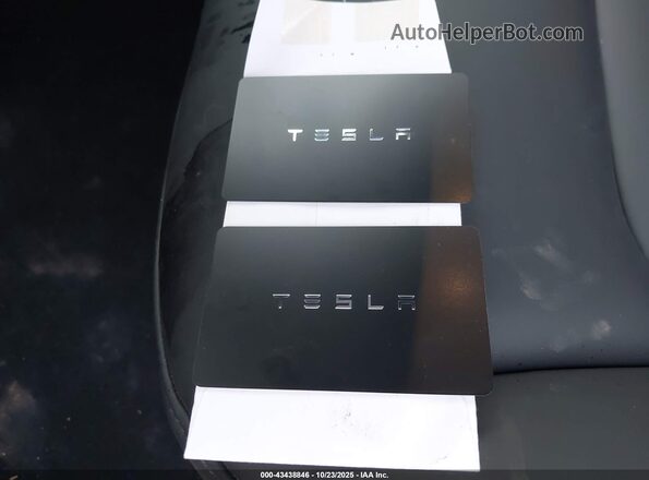 7SAYGDED4SA358479 2025 TESLA MODEL Y Dark Blue 