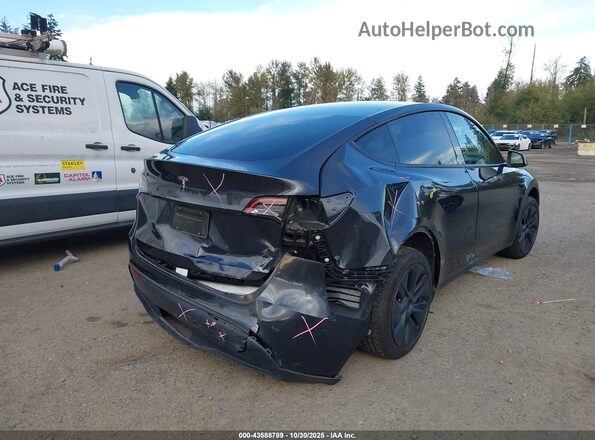 7SAYGDED7RF102852 2024 TESLA MODEL Y Black Вид спереду