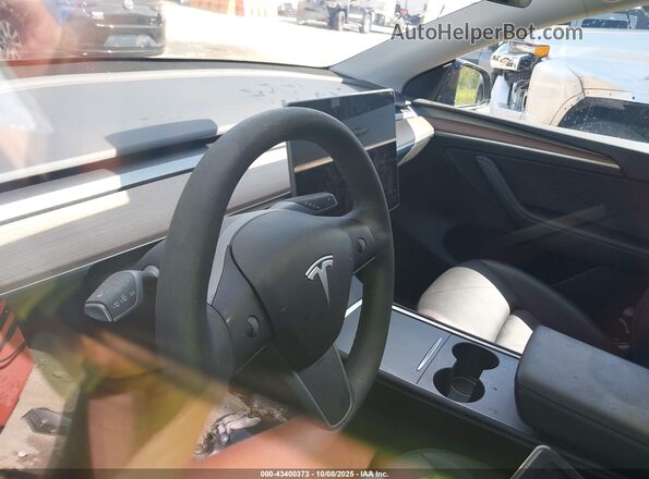 7SAYGDED8RF197535 2024 TESLA MODEL Y Gray 