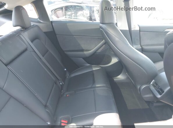 7SAYGDED8RF197535 2024 TESLA MODEL Y Gray VIN კოდის სტიკერის ხედი