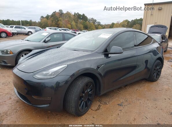 7SAYGDEDXRF091832 2024 TESLA MODEL Y Gray Front left