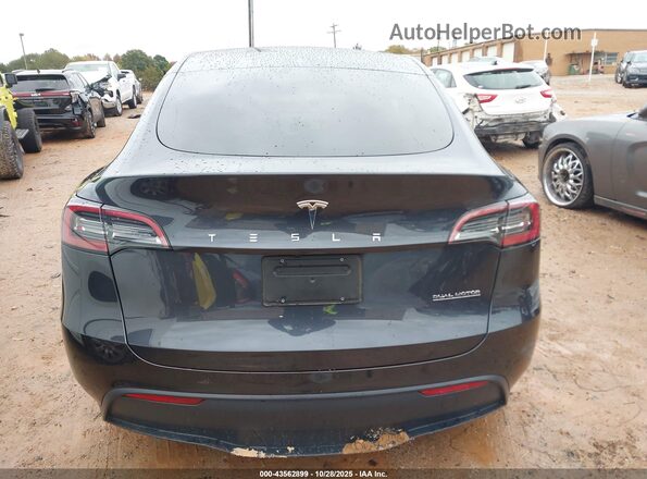 7SAYGDEDXRF091832 2024 TESLA MODEL Y Gray 
