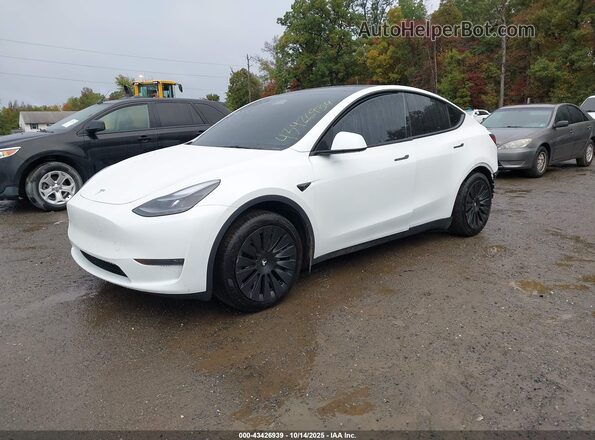 7SAYGDEDXSF238902 2025 TESLA MODEL Y White Przód lewy