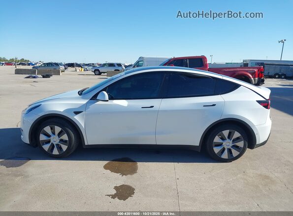 7SAYGDEE2NF362272 2022 TESLA MODEL Y White 