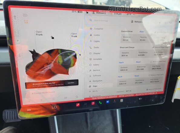 7SAYGDEE2TA399459 2026 TESLA MODEL Gray Widok zestawu wskaźników