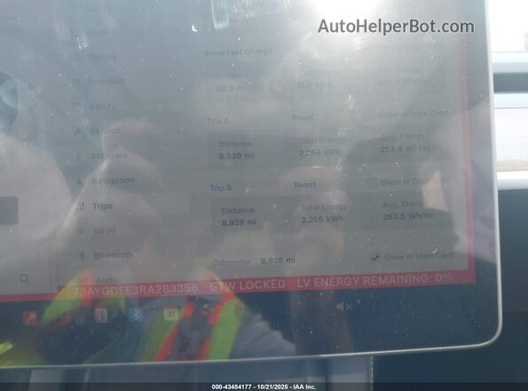 7SAYGDEE3RA283356 2024 TESLA MODEL Y Gray Հետևի նստատեղերի տեսք