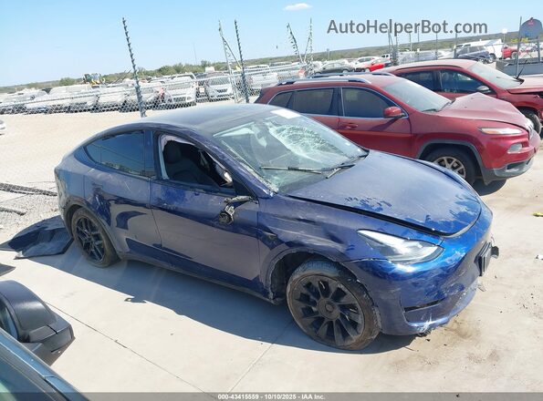 7SAYGDEE3RA307154 2024 TESLA MODEL Y Blue Instrument cluster view