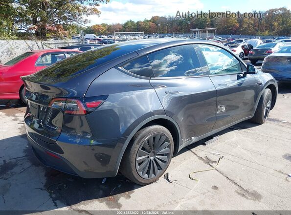 7SAYGDEE3RF037846 2024 TESLA MODEL Y Серый Задняя правая четверть