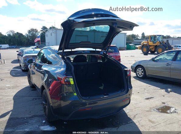 7SAYGDEE3RF037846 2024 TESLA MODEL Y Серый Задняя левая четверть
