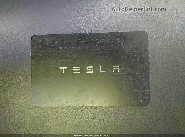 7SAYGDEE3RF037846 2024 TESLA MODEL Y Серый Вид панели приборов