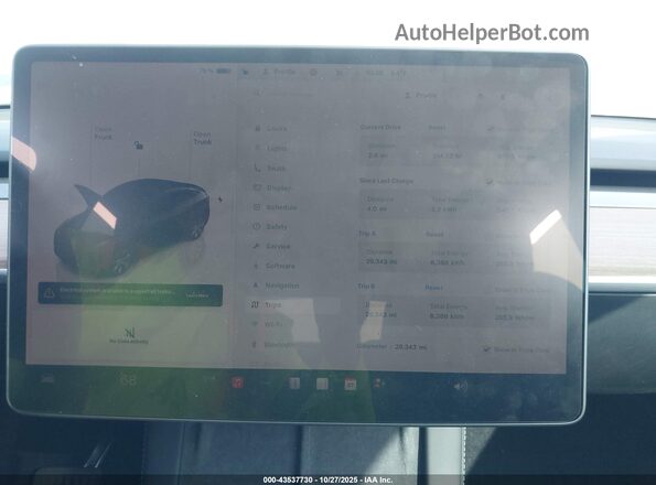 7SAYGDEE3RF063296 2024 TESLA MODEL Y Black Vista de los asientos traseros