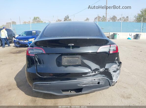 7SAYGDEE3RF063296 2024 TESLA MODEL Y Black 