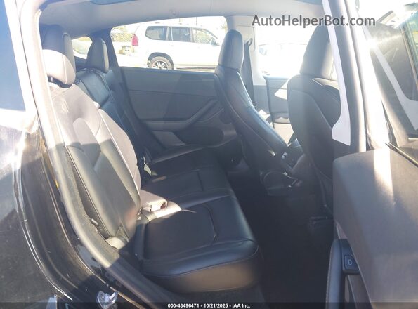 7SAYGDEE3RF983817 2024 TESLA MODEL Y Black Вид наклейки з VIN-кодом