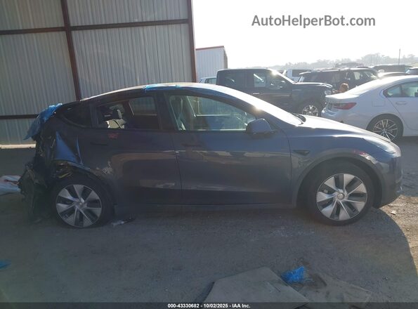 7SAYGDEE4NA004555 2022 TESLA MODEL Y Gray Widok zestawu wskaźników