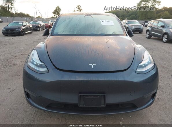 7SAYGDEE6NA011670 2022 TESLA MODEL Y Gray ხელსაწყოთა პანელის ხედი