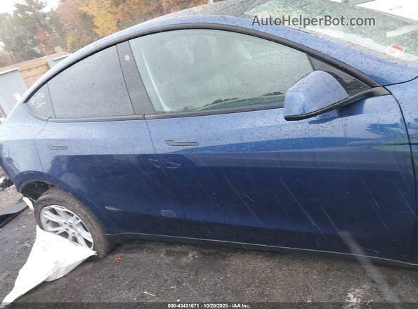 7SAYGDEE6NA017534 2022 TESLA MODEL Y Blue Սալոնի 360 աստիճան տեսք