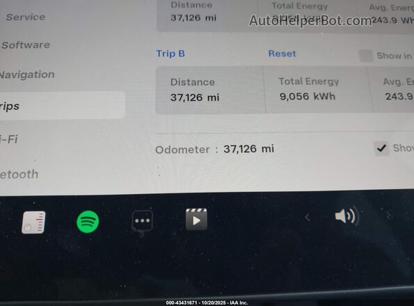 7SAYGDEE6NA017534 2022 TESLA MODEL Y Blue 
