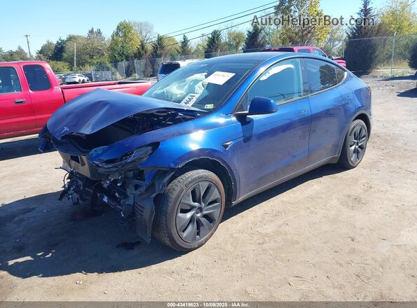 7SAYGDEE6RF131980 2024 TESLA MODEL Y Синий Передняя левая четверть