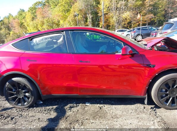 7SAYGDEE6SA347587 2025 TESLA MODEL Y Red Vista interior de 360 grados
