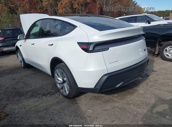 7SAYGDEE6TF330681 2026 TESLA MODEL Y White 