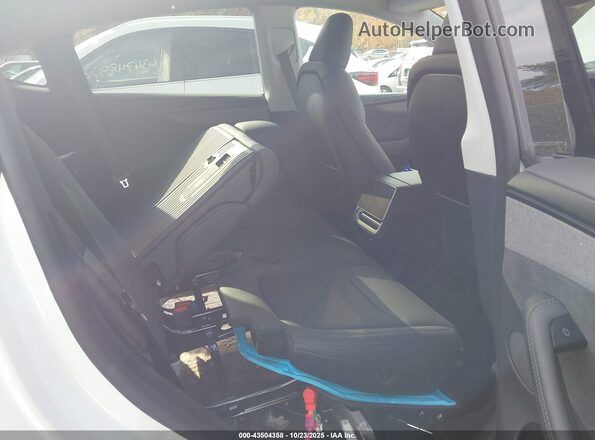 7SAYGDEE6TF330681 2026 TESLA MODEL Y White 