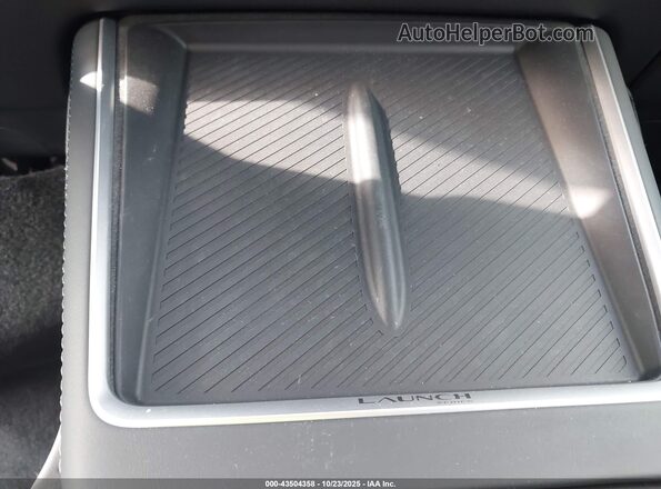 7SAYGDEE6TF330681 2026 TESLA MODEL Y White 