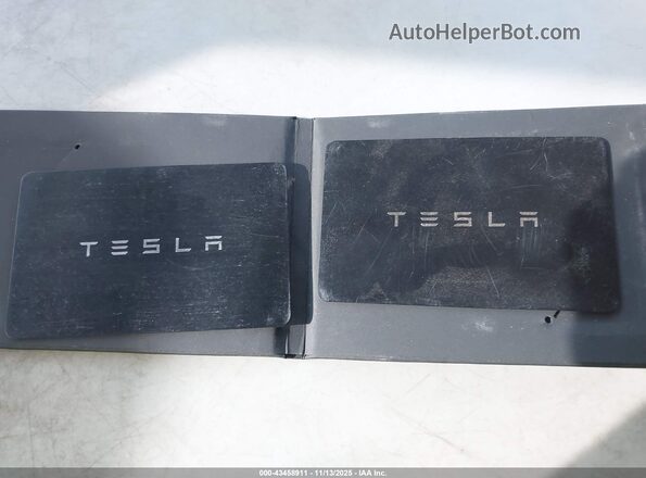 7SAYGDEE7NF446216 2022 TESLA MODEL Y Blue წინა პანელის ხედი