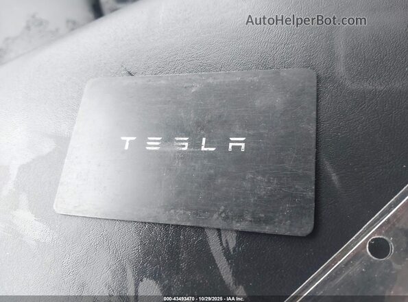 7SAYGDEE7PF664045 2023 TESLA MODEL Y Dark Blue 