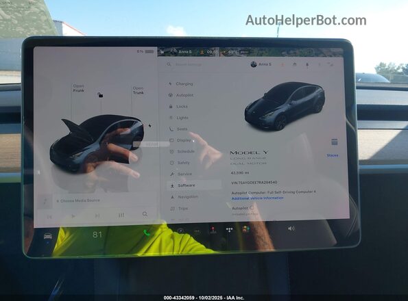 7SAYGDEE7RA294540 2024 TESLA MODEL Y Gray 