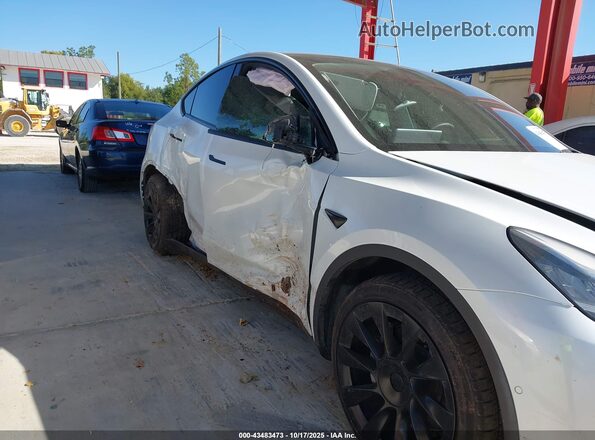 7SAYGDEE8NA021164 2022 TESLA MODEL Y White Դիմացի տեսք