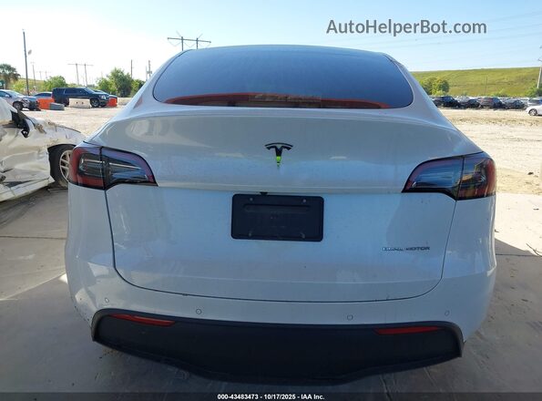 7SAYGDEE8NA021164 2022 TESLA MODEL Y White 
