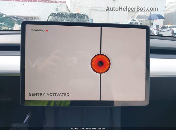7SAYGDEE8SF295138 2025 TESLA MODEL Y White Սալոնի 360 աստիճան տեսք