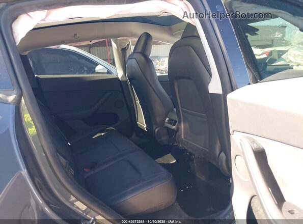 7SAYGDEE9PA120577 2023 TESLA MODEL Y Gray Vista de la etiqueta del VIN
