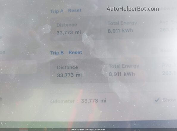 7SAYGDEE9PA120577 2023 TESLA MODEL Y Gray 