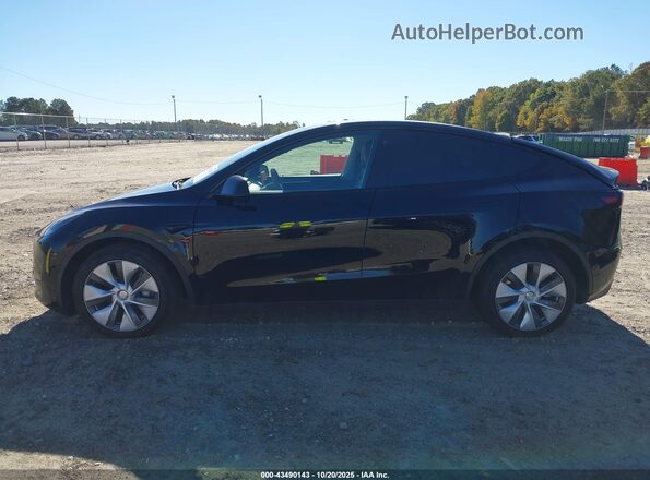 7SAYGDEEXNA021425 2022 TESLA MODEL Y Black Widok wnętrza 360 stopni