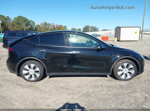7SAYGDEEXNA021425 2022 TESLA MODEL Y Black Widok wnętrza z tyłu