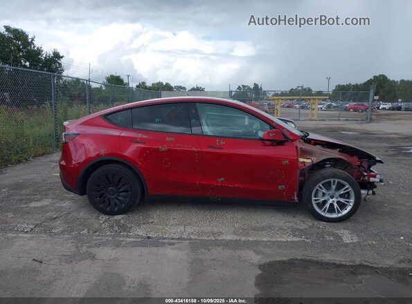 7SAYGDEEXRA245350 2024 TESLA MODEL Y Red უკანა სალონის ხედი
